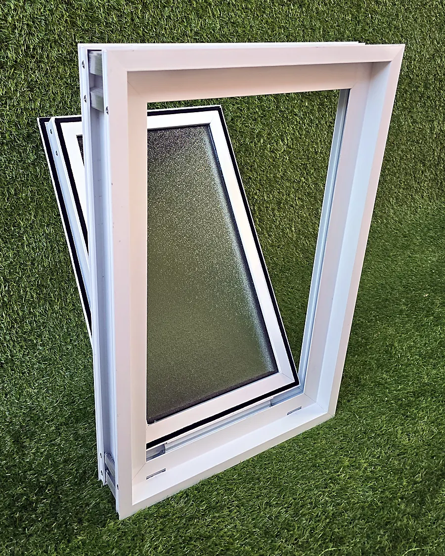 Ventiluz de aluminio abierto
